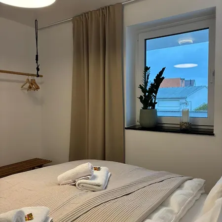 Appartement Modernes Design-apartment In Zentrum Nahe Bahnhof Mit Garage & Kueche Paderborn