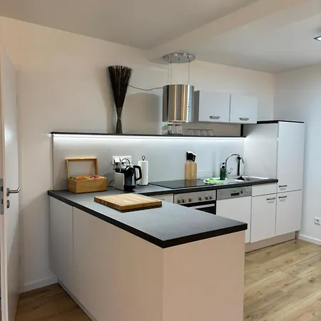 Modernes Design-apartment In Zentrum Nahe Bahnhof Mit Garage & Kueche * 帕德博恩