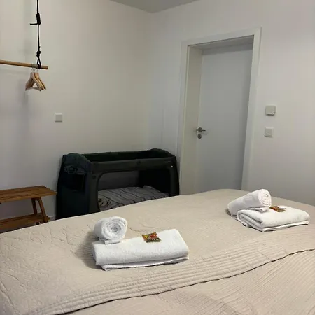 Modernes Design-apartment In Zentrum Nahe Bahnhof Mit Garage & Kueche 公寓 帕德博恩