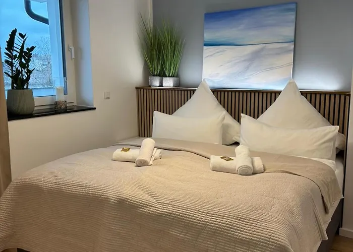 Appartement Modernes Design-apartment In Zentrum Nahe Bahnhof Mit Garage & Kueche *