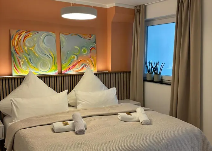 Modernes Design-apartment In Zentrum Nahe Bahnhof Mit Garage & Kueche Appartement Paderborn