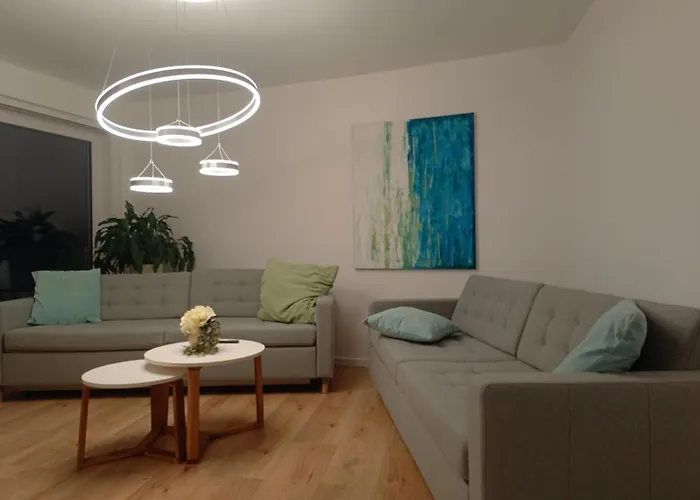 Modernes Design-apartment In Zentrum Nahe Bahnhof Mit Garage & Kueche Paderborn